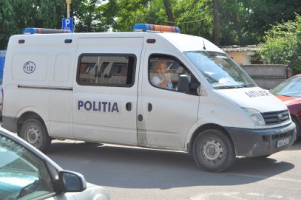 Şmecherul din Cernavodă a fost arestat: a ameninţat cu moartea un poliţişt
